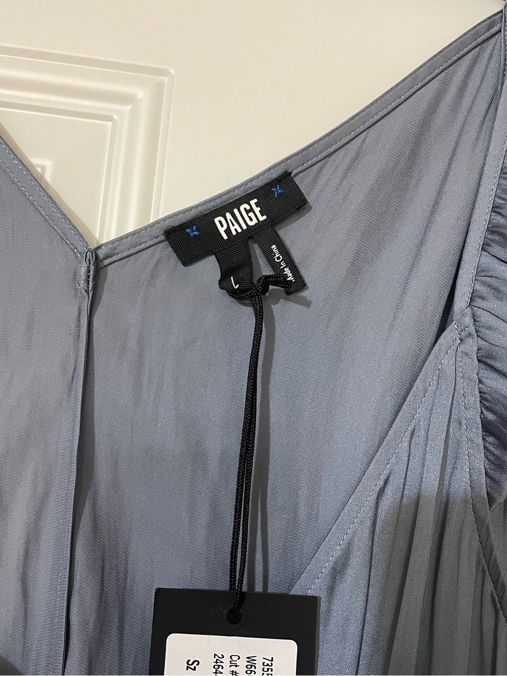 PAIGE Lunah Bodysuit V-back Ruffled Cap Sleeve Blue Large Old Money Quiet Luxury - Picture 5 of 10